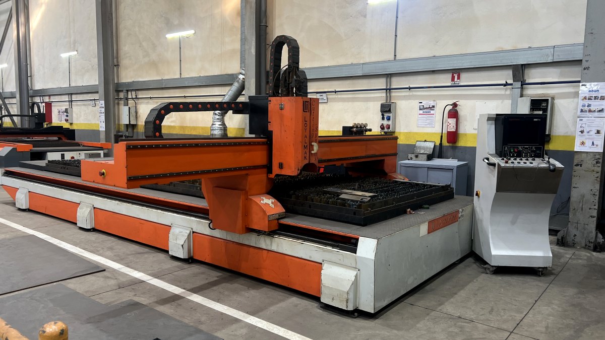 Table plasma PPS 6 m x 2 m pour découpe de tôles épaisses