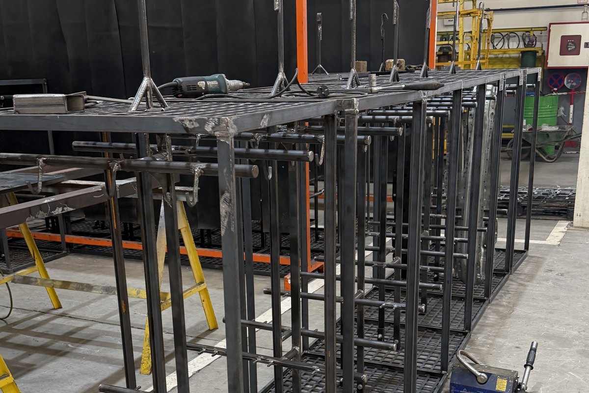 Ensemble mécano-soudé PPS en cours de finition avant livraison