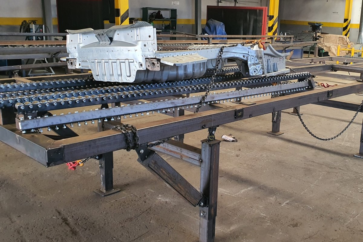 Outillage de préparation PPS pour un composant automobile en atelier